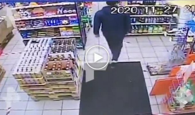 В Москве мужчина украл 38 бутылок водки из супермаркета