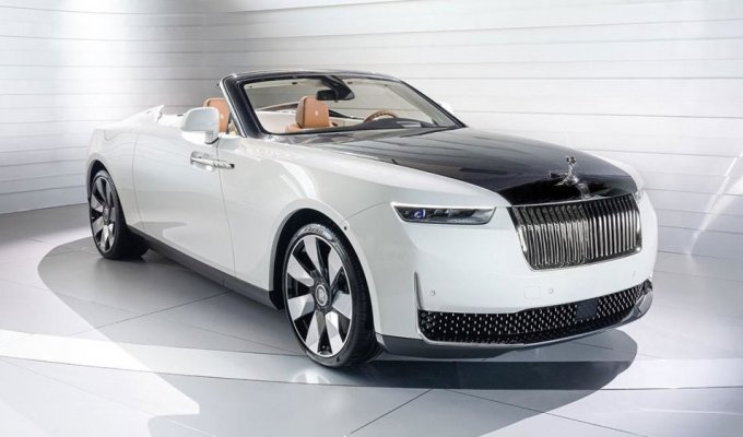 Rolls-Royce showed an exclusive roadster for 30 million dollars (21 photos)