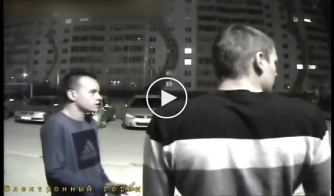 Подростки с помощью кастета избили парня возле нового ЖК Матрешкин Двор в Новосибирске