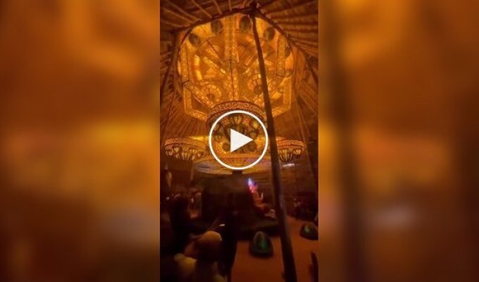 Impressive 18-meter Vesak lantern