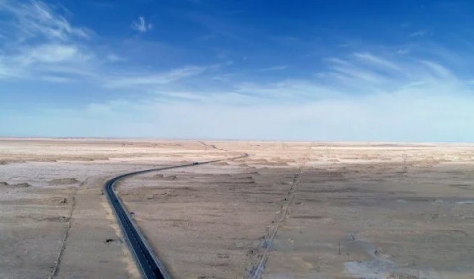 Цайдамская котловина (4 фото)