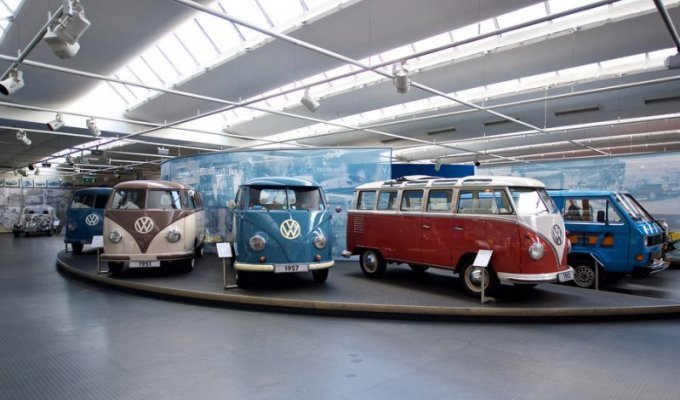 Музей Фольксваген в Вольфсбурге (55 фото + 1 видео)