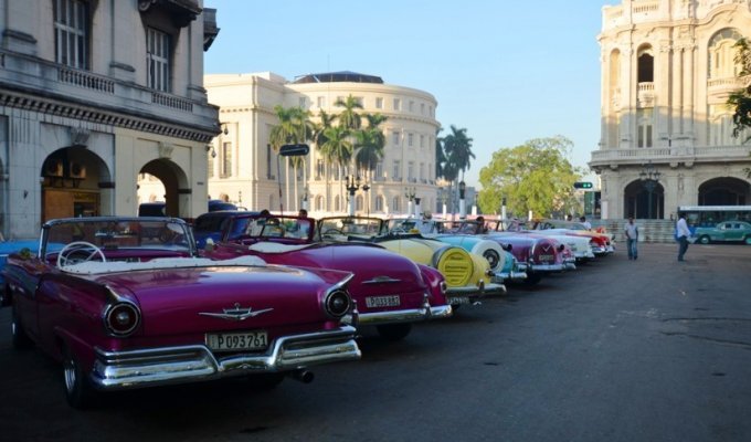 Прогулка по центру Гаваны (60 фото)