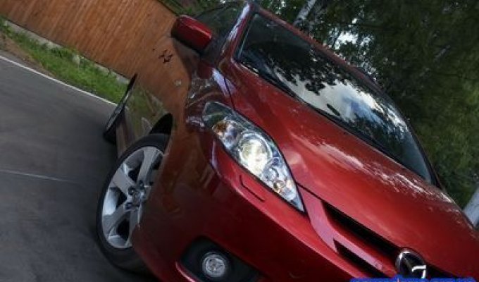 "Чистый имидж". Обзор и фото минивэна Mazda5, 2006