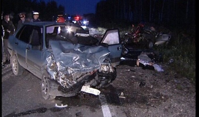 Жесткая авария с участием трактора и Opel