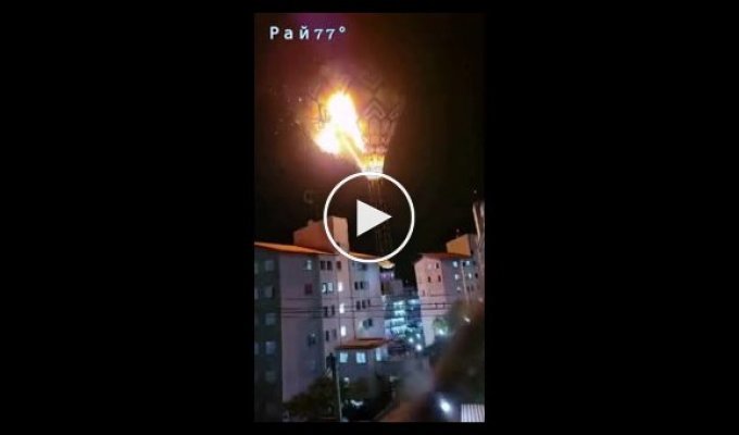 Повітряна куля, що горить, довів до істерики домогосподарок у Бразилії