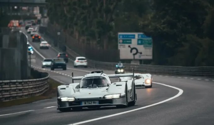 Porsche представила единственный в своём роде гиперкар 963 RSP для дорог общего пользования (10 фото)