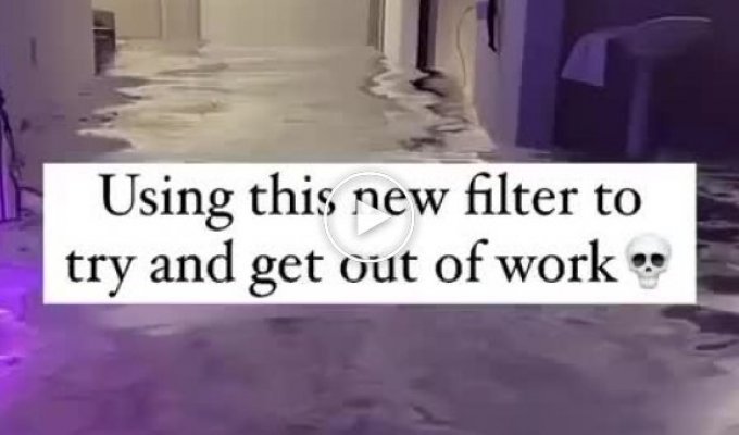 A filter has appeared on social networks that quite realistically simulates an indoor flood.