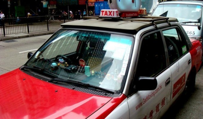 Такси в Гонконге (4 фото)