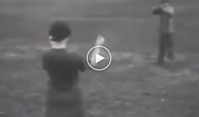 Необычное испытание прототипа пуленепробиваемого стекла