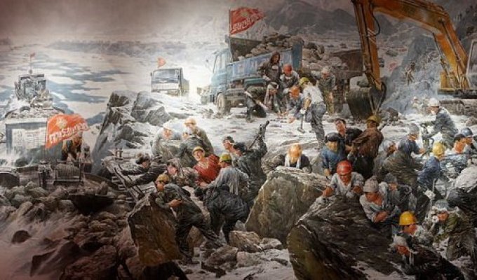 Выставка корейского соцреализма в Москве