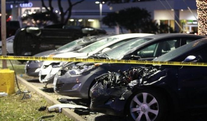 Один водитель разбил 18 новых Hyundai на 700000$ (11 фото)