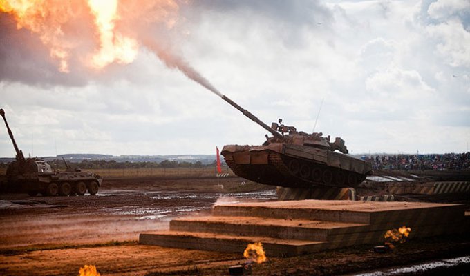 Как в Жуковском проходило танковое шоу (25 фото)