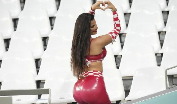 The most beautiful fan of the 2022 World Cup Ivana Knoll will not fulfill her promise: Croatia lost (7 photos)