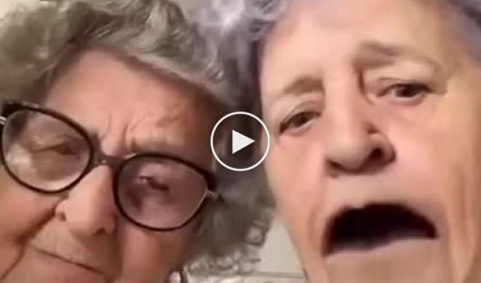 Бабушки открыли для себя фильтры в Snapchat