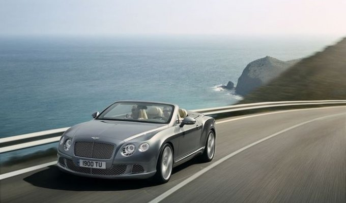 Новый Bentley Continental GTC (12 фото)