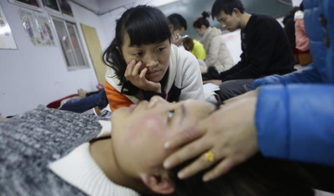 Курсы массажа в Китае (25 фото)