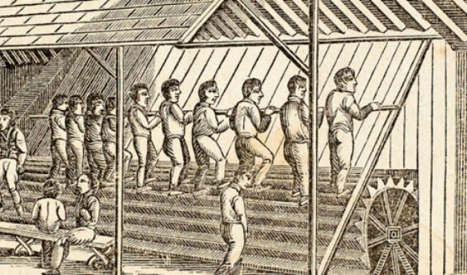 Оказывается, беговую дорожку изобрели в 19 веке для наказания (5 фото)