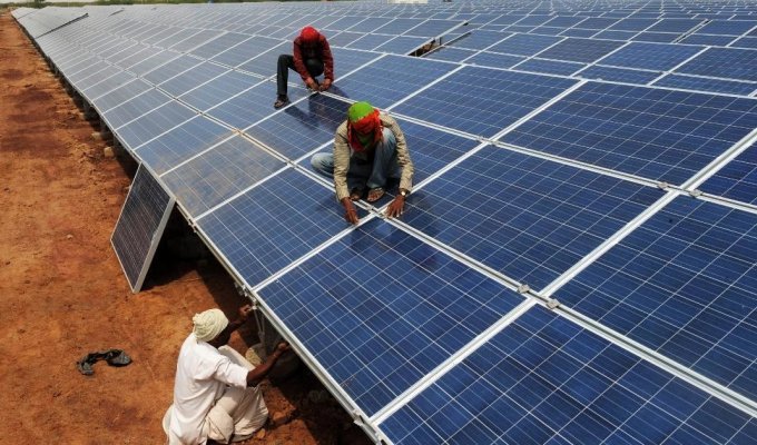 Бхадла – самая крупная на Земле солнечная электростанция (6 фото)