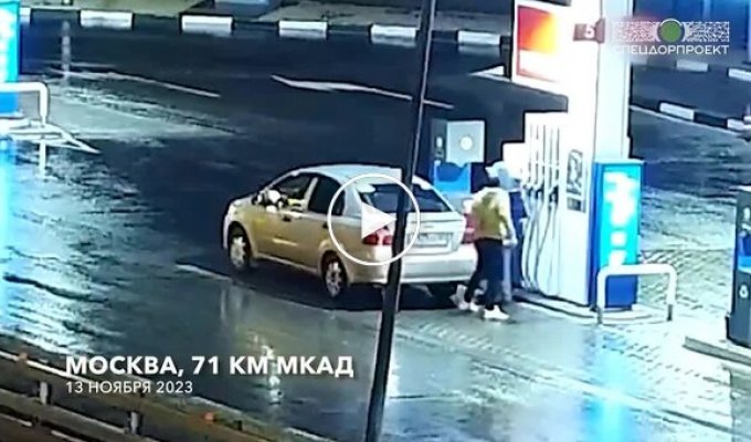 Автомобіль у Росії втік від водія на МКАД