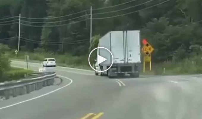 Quick transformation into a convertible near a truck