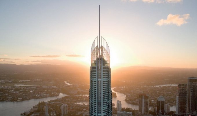 Q1 Tower — самый высокий жилой небоскрёб Австралии (7 фото)