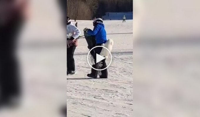 Китайские сноубордисты используют мягкие напопники