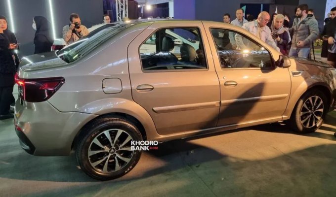 Iran released its own Renault Logan (9 photos)