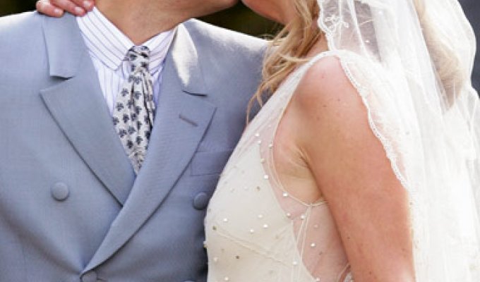 10 величайших свадебных поцелуев (9 фото)
