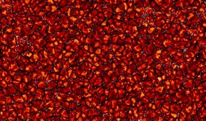 Так виглядає Сонце у надвисокій роздільній здатності (2 фото)