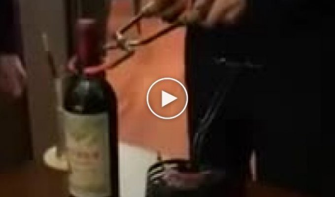 How the French open a bottle of very old wine for 10,000 euros