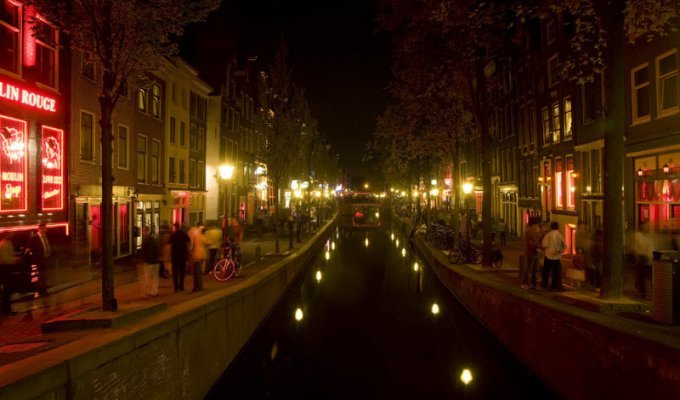 Королевство Нидерланды: Квартал красных фонарей, Амстердам (22 фото)