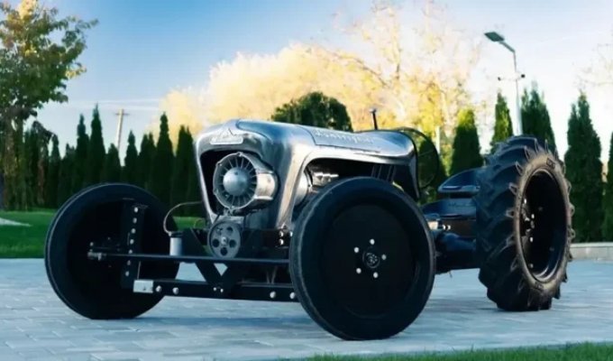 С молотка уйдёт Lamborghini, который вы вряд ли могли себе представить (11 фото)