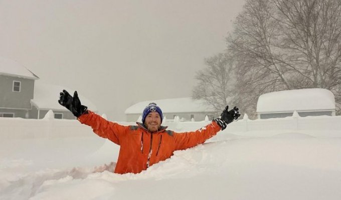 Как в Нью-Йорке отреагировали на рекордные снегопады (15 фото)
