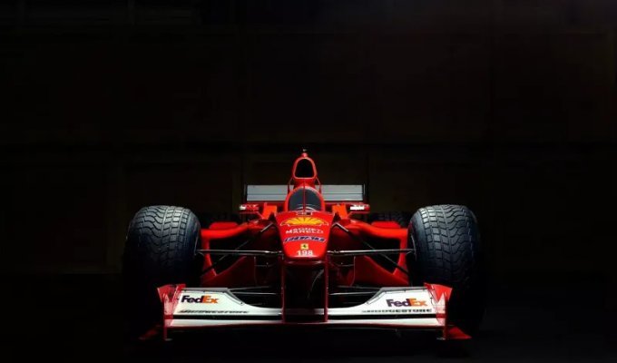 Ferrari Міхаеля Шумахера виставили на продаж (11 фото)