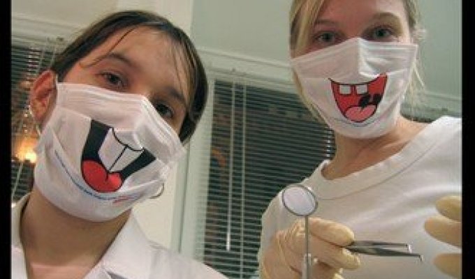 Весёлые маски от Colgate в детской стоматологии (4 фото)