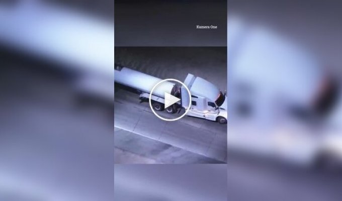 GTA в реальном времени: преступники угнали четыре авто и скрылись от полиции