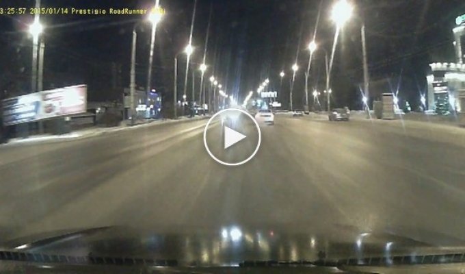 Три машины столкнулись в Омске
