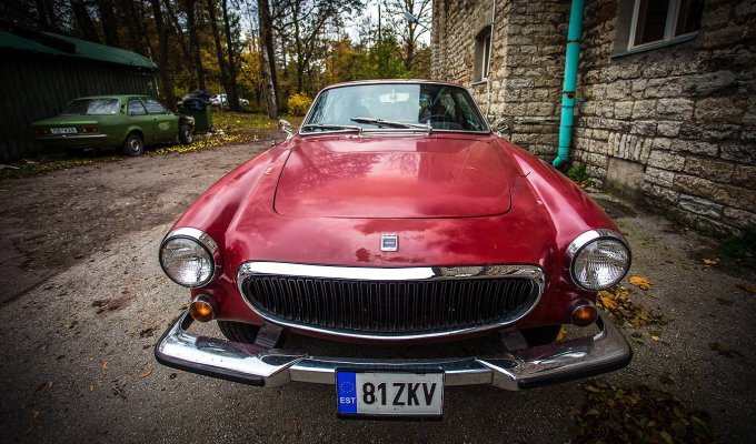 Volvo P1800 (4 фото)