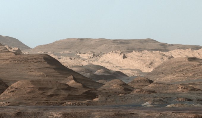 Снимки Марса (2 фото)