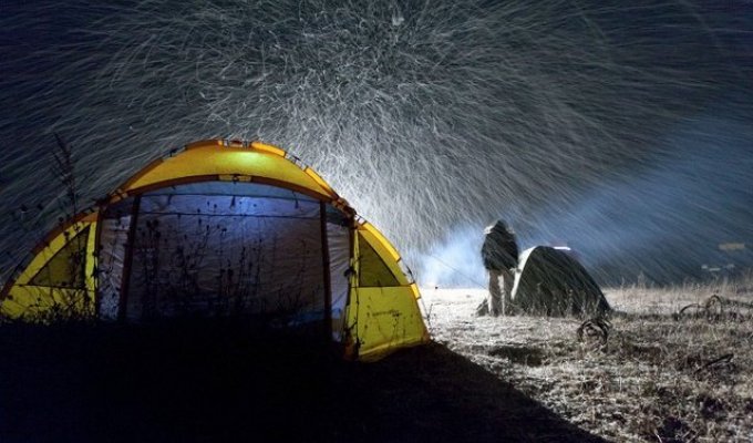 Жизнь в палатке зимой (13 фото)