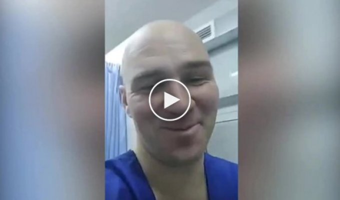 Блогер Сергей Глухов хотел получить побольше лайков и прикинулся врачом, но поплатился за это