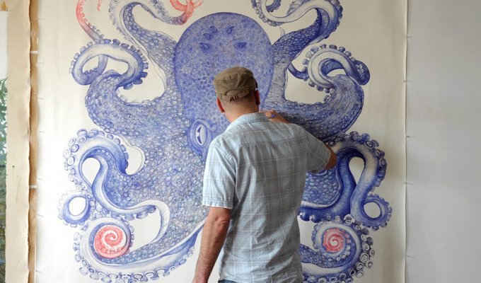 Художник потратил 1 год, чтобы нарисовать огромного осьминога, используя лишь шариковые ручки (6 фото)