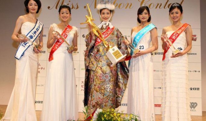 В Токио прошел конкурс Мисс Япония 2010 (9 фото)