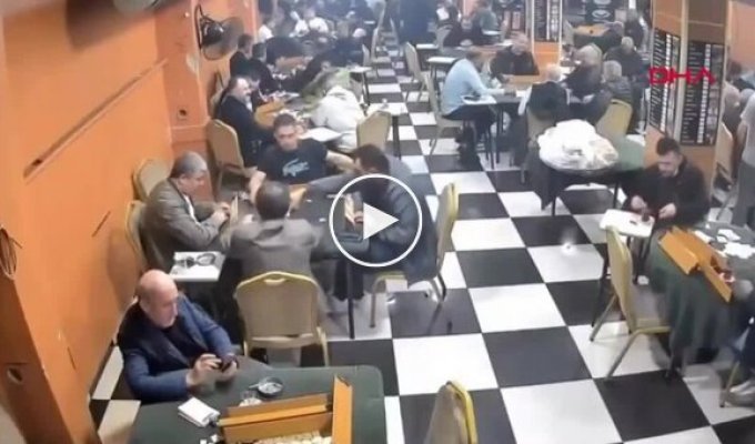 Звук автомобільної аудіосистеми налякав жителів Туреччини