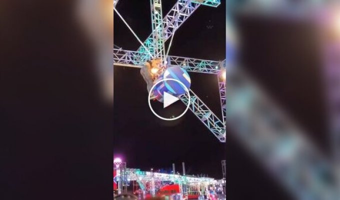 Испытание для сильных: девушка прошла сложную полосу препятствий