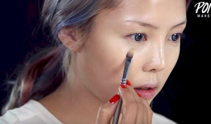 Эта мастер по макияжу магическим образом превратила себя в Тейлор Свифт с помощью косметики (12 фото + 1 видео)