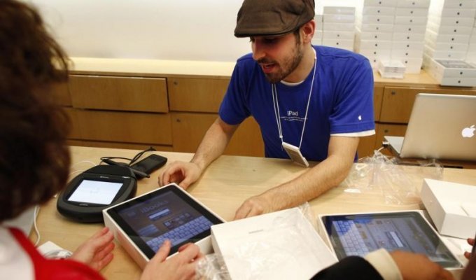 Продажа iPad от компании “Apple” (15 фото)