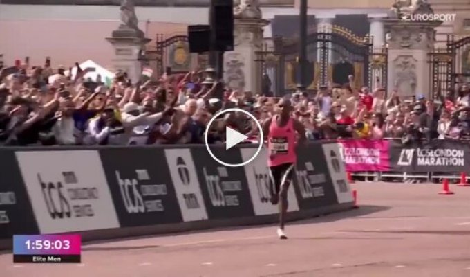 Кенийский бегун установил мировой рекорд