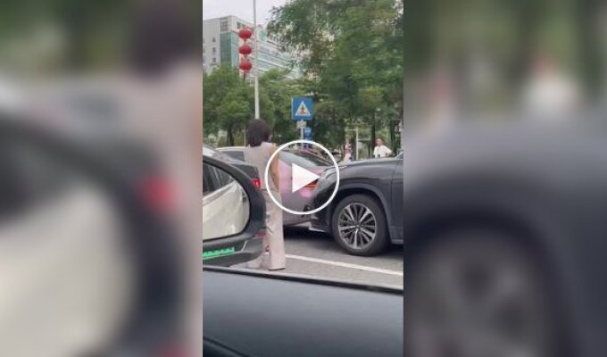 Chinese fights without rules after an accident